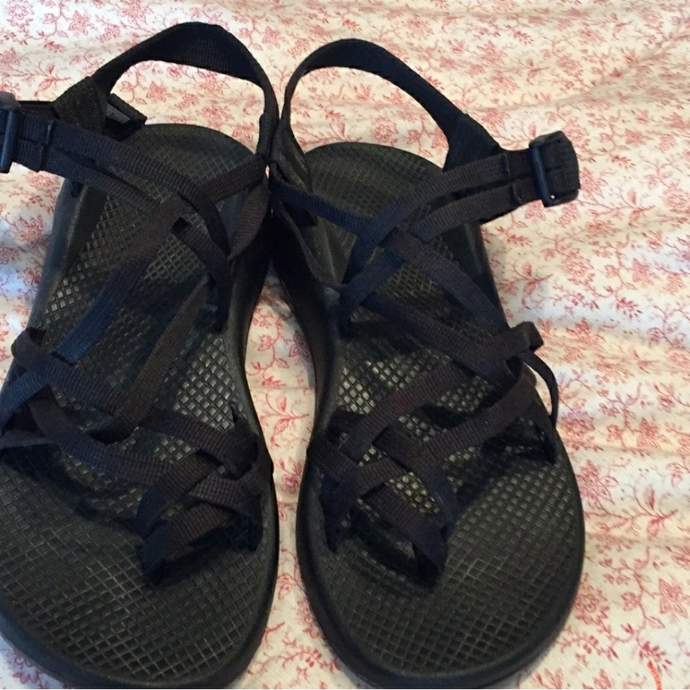 Women's chacos sandals